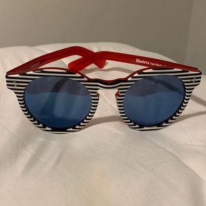 illesteva Leonard II Sunglasses - Red, White and Black